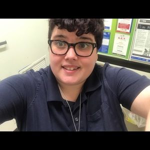 Meet your Posher, Veronica